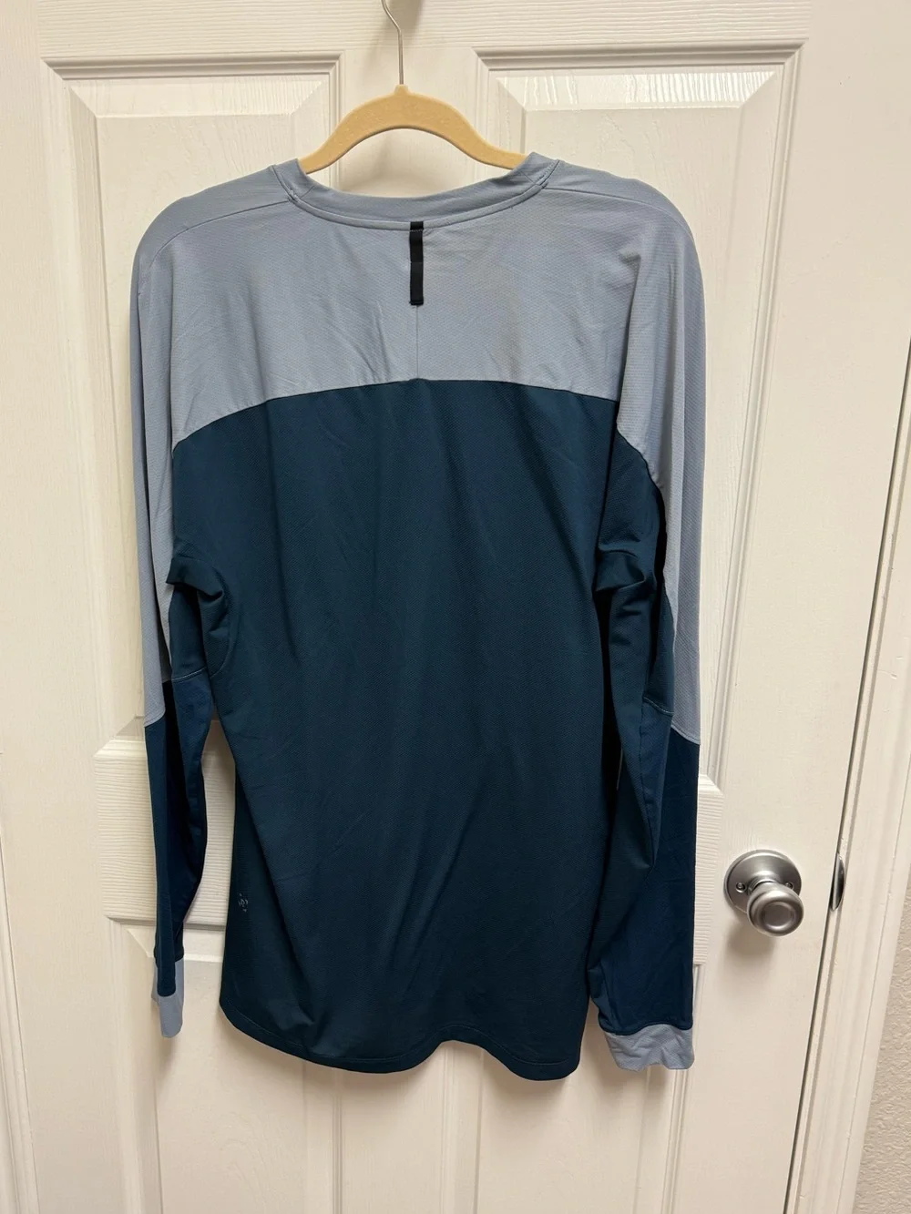 Lululemon Long Sleeve Athletic Top in Navy and Light Blue